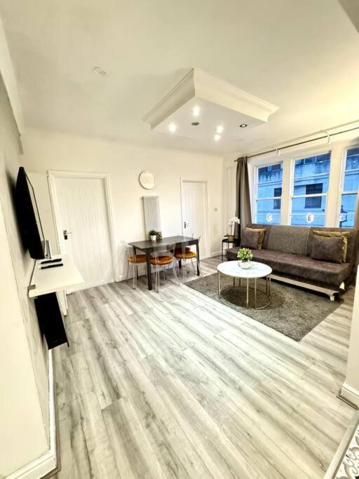 Centrally-Located Gem In Marble Arch, London Kültér fotó