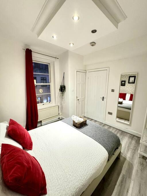 Centrally-Located Gem In Marble Arch, London Kültér fotó