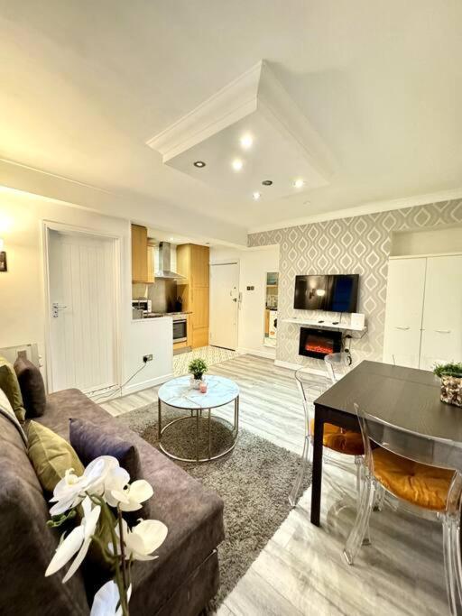 Centrally-Located Gem In Marble Arch, London Kültér fotó
