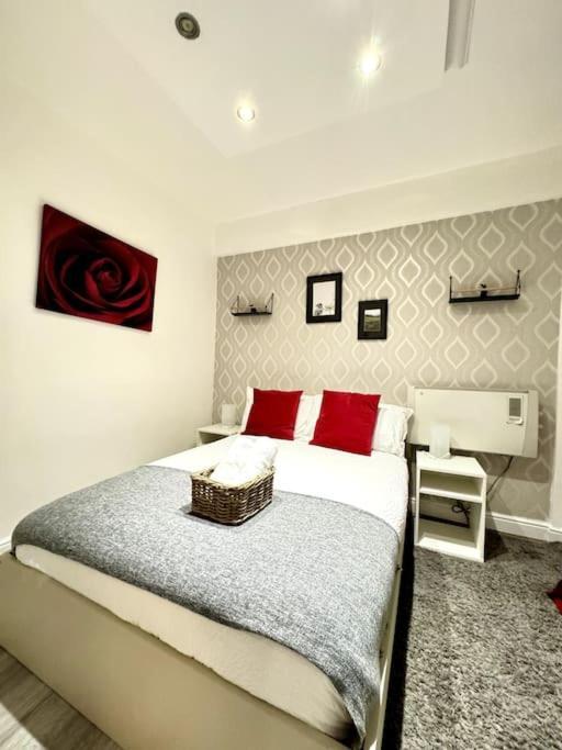 Centrally-Located Gem In Marble Arch, London Kültér fotó