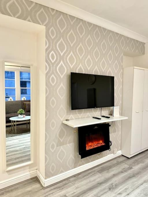 Centrally-Located Gem In Marble Arch, London Kültér fotó